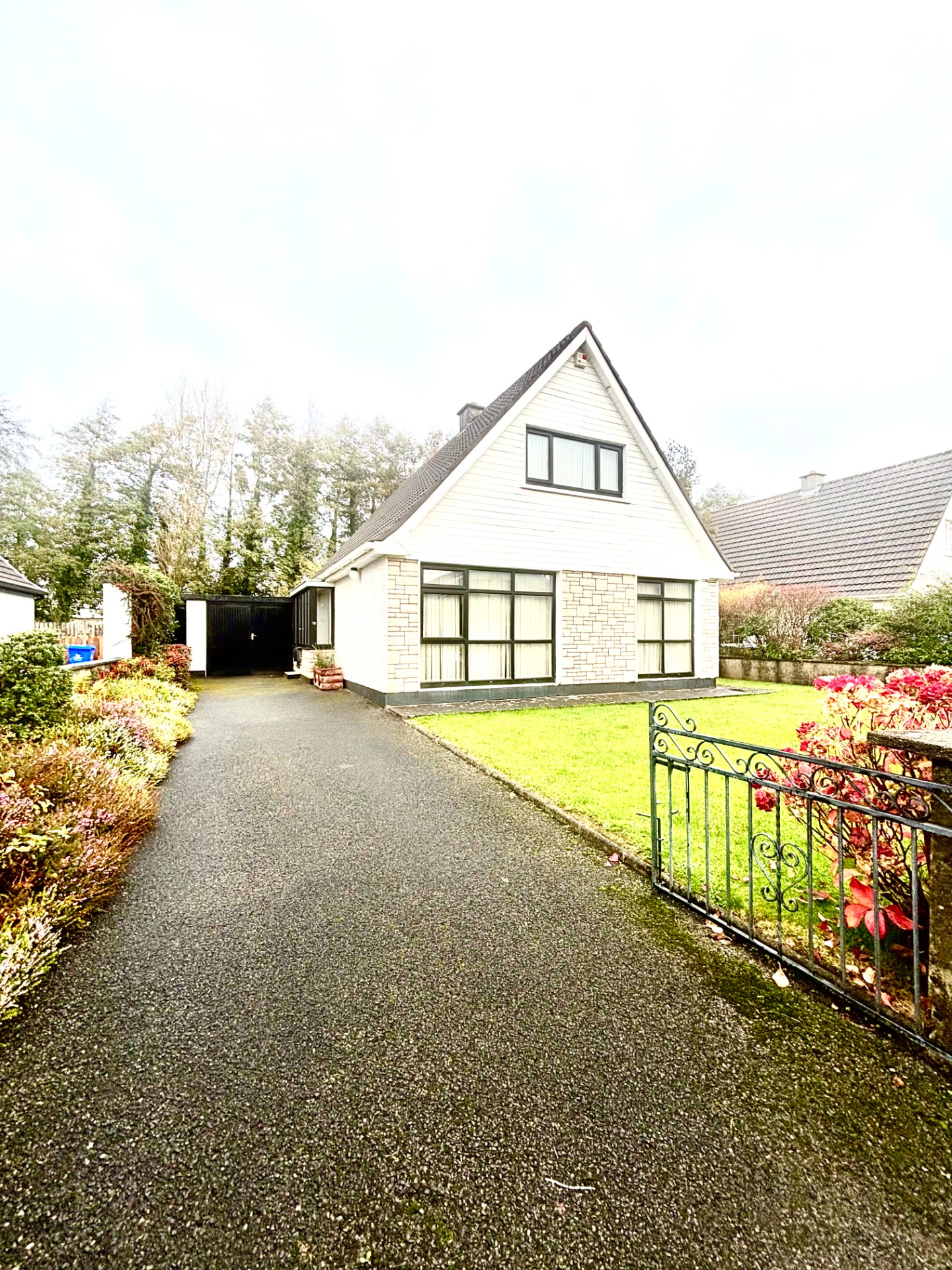 16 Rathbawn Drive, Castlebar