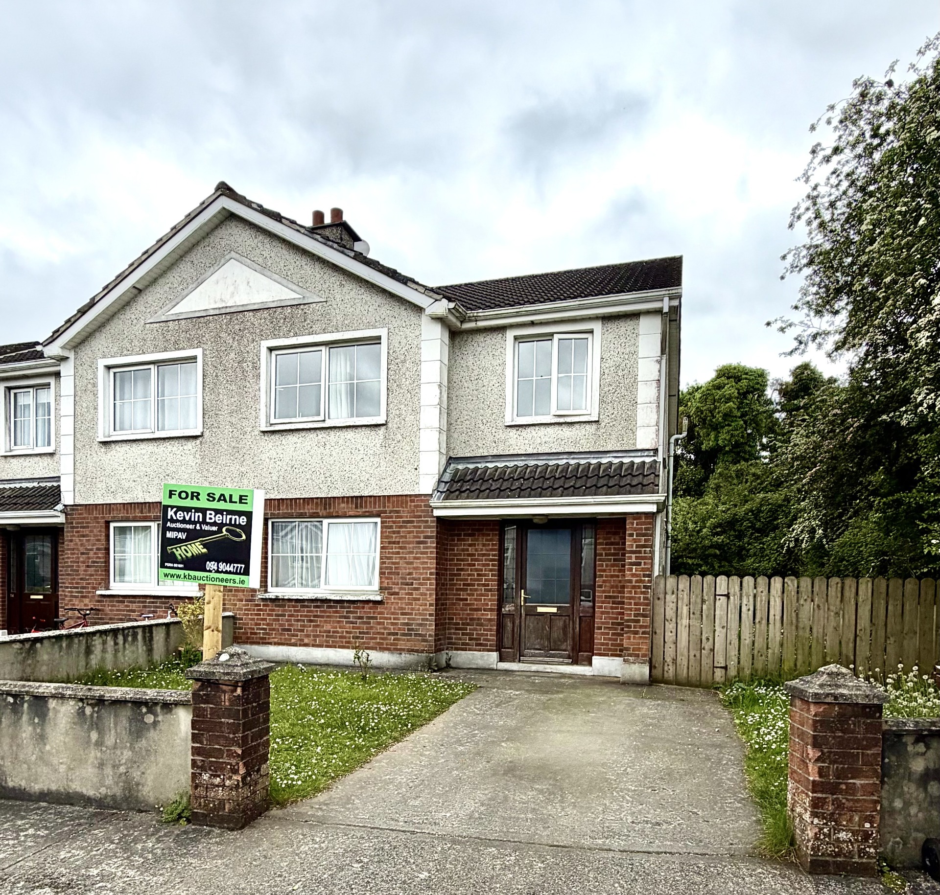 25 The Willows, Castlebar